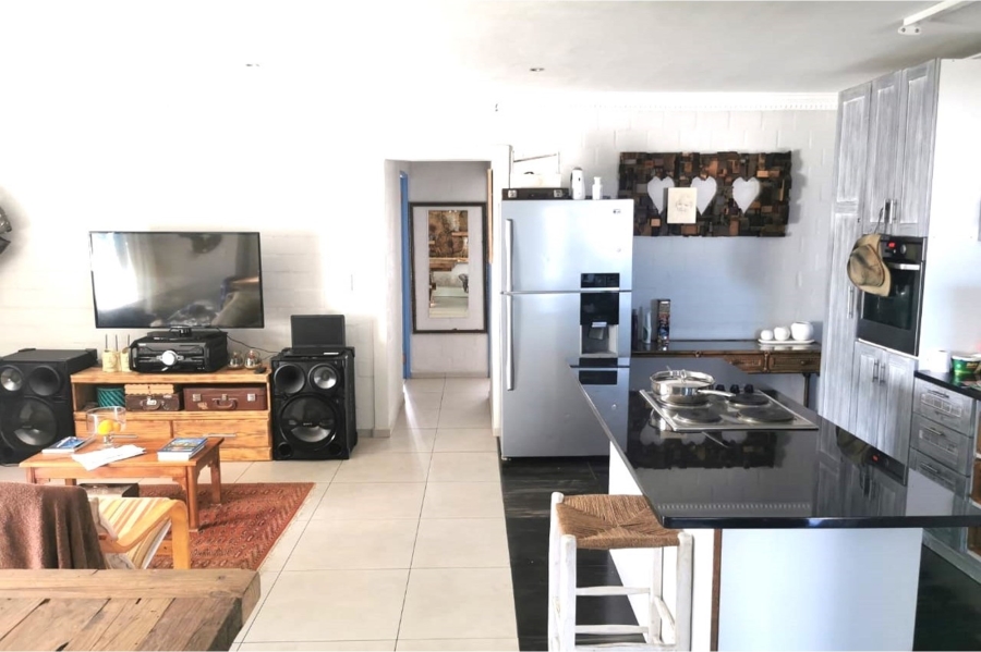 To Let 2 Bedroom Property for Rent in Blue Lagoon Western Cape